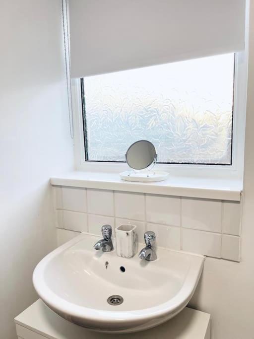 New Fully Furnished Cosy Home Balderton Kültér fotó